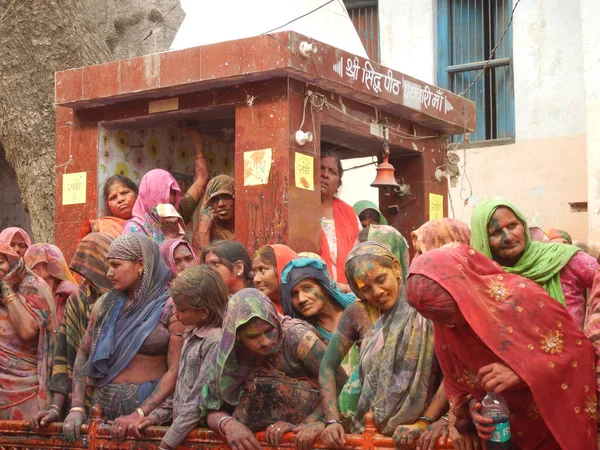Ludzie Podczas Uroczystości Holi Indiach — Zdjęcie stockowe