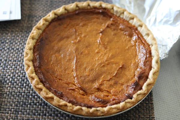 Homemade Pie Lemon Mint — Stock Photo, Image