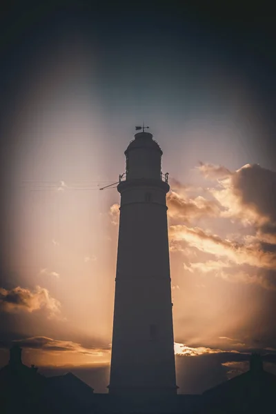 Gün Batımında Deniz Feneri Deniz Adası Güneş Gökyüzü — Stok fotoğraf