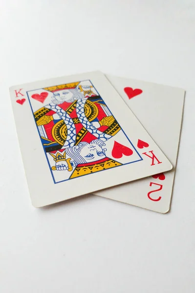 Spielkarten Auf Weißem Hintergrund — Stockfoto