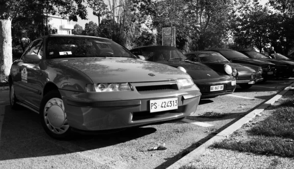 Foto Preto Branco Carro — Fotografia de Stock