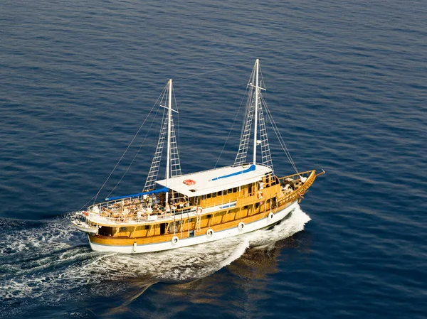 Barca Vela Sul Mare — Foto Stock
