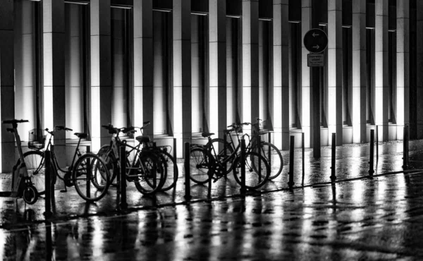 Парковка Велосипедов Городе — стоковое фото