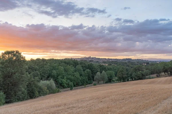 Bellissimo Tramonto Sul Campo — Foto Stock