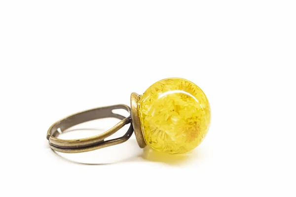 Χρυσό Δαχτυλίδι Λευκό Φόντο — Φωτογραφία Αρχείου