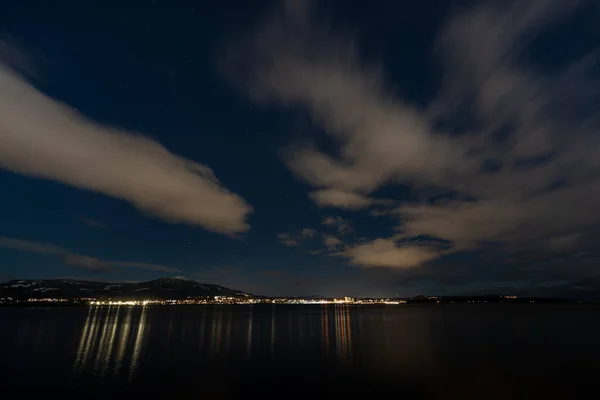 Mooie Nachthemel Met Wolken — Stockfoto