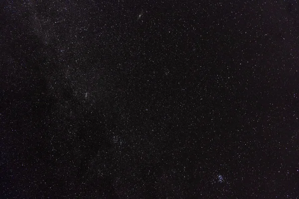 天の川銀河や星や空の背景 — ストック写真