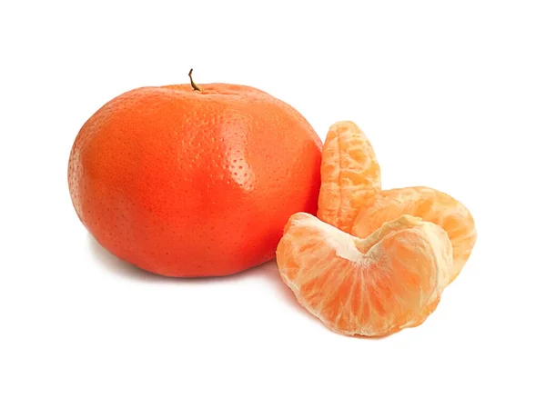 Mandarina Fresca Madura Sobre Fondo Blanco — Foto de Stock