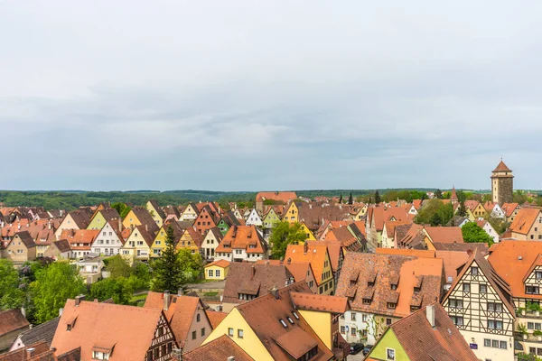 Geleneksel Alman Evleri Binalarıyla Şehrin Güzel Manzarası — Stok fotoğraf