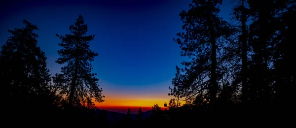 Schöner Sonnenuntergang Über Dem See — Stockfoto