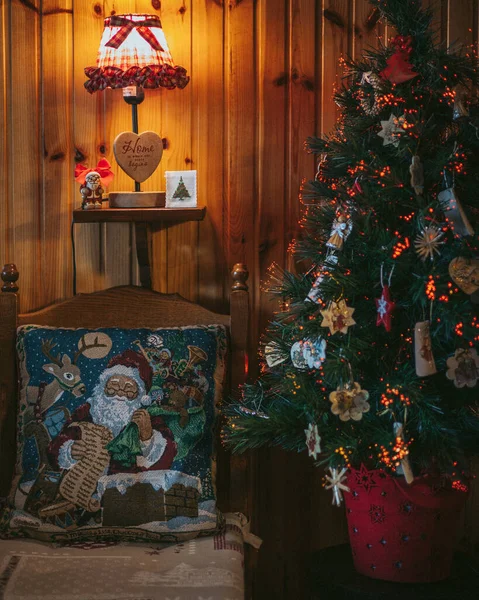 Vánoční Dekorace Svíčkami Dekoracemi — Stock fotografie