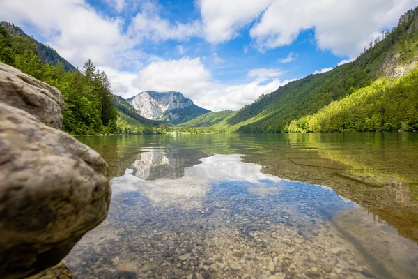 Krásné Jezero Horách — Stock fotografie