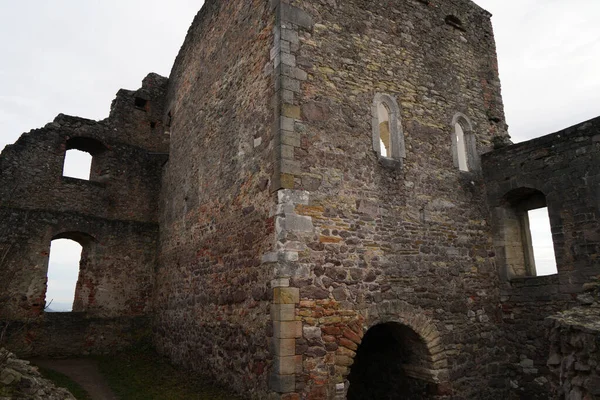 Die Ruinen Der Mittelalterlichen Burg Der Stadt Des Staates Der — Stockfoto