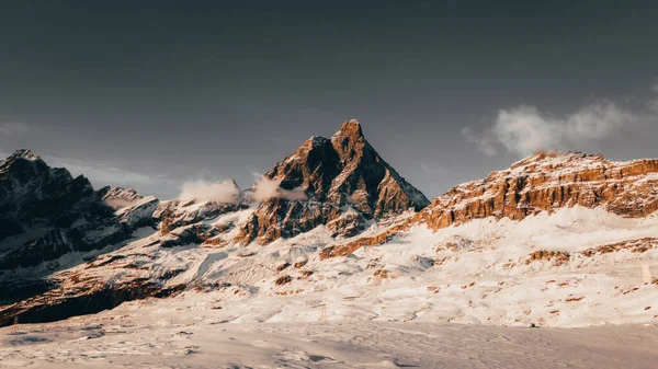Montanhas Cobertas Neve Vista — Fotografia de Stock