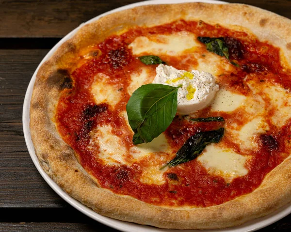 Pizza Sýrem Rajčaty — Stock fotografie