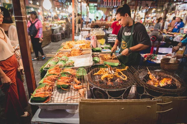 Comida Callejera Mariscos Gente Mercado — Foto de Stock