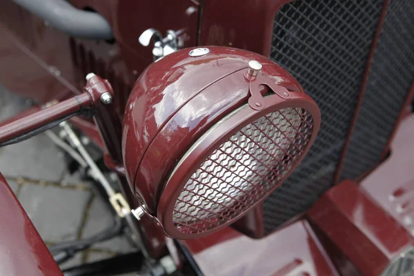 Primer Plano Una Motocicleta Roja —  Fotos de Stock