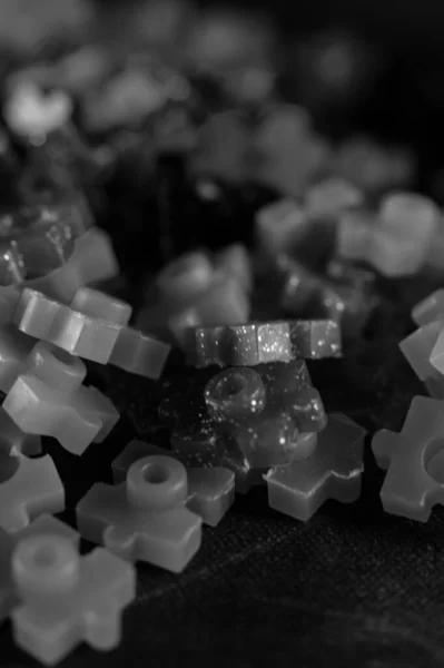 Vue Rapprochée Des Pièces Puzzle Noir Blanc — Photo