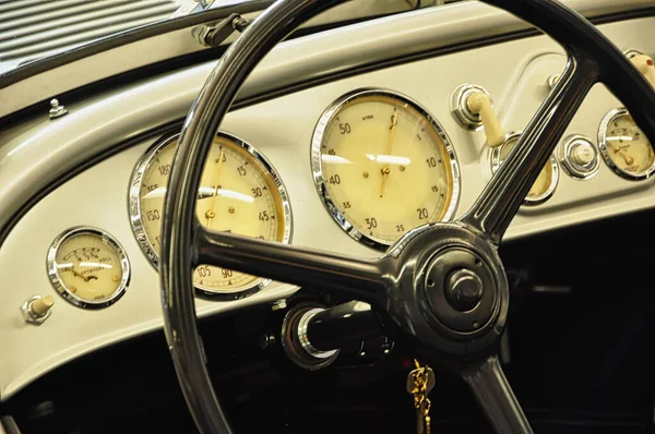 Close Classic Vintage Car — Stock Photo, Image