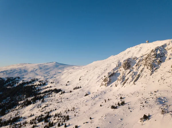 Dağların Ardında Güzel Bir Gün Batımı — Stok fotoğraf