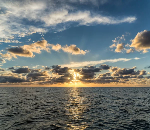 Красивый Закат Море — стоковое фото