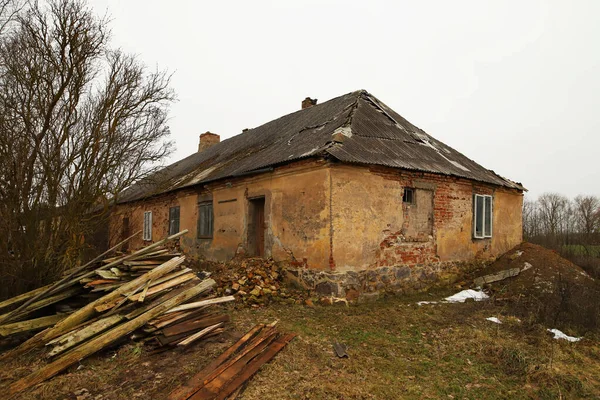 Ancienne Maison Abandonnée Dans Village — Photo
