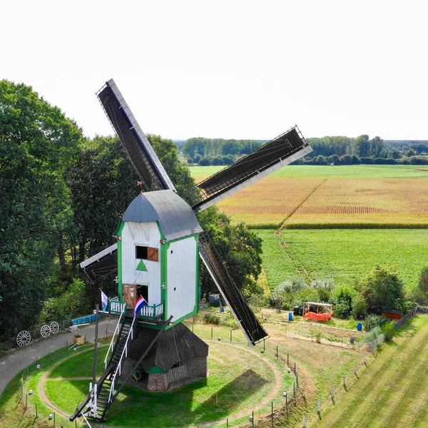 农村的风车 — 图库照片