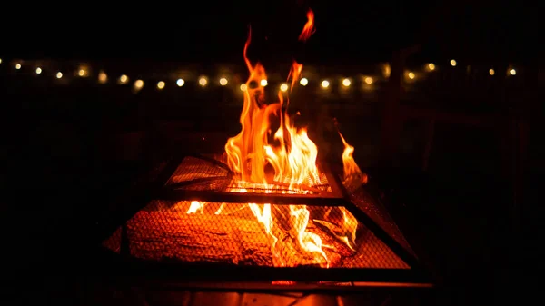 Καίγοντας Τζάκι Βράδυ Φωτιά Φλόγες Φωτιά Και Φλόγα — Φωτογραφία Αρχείου