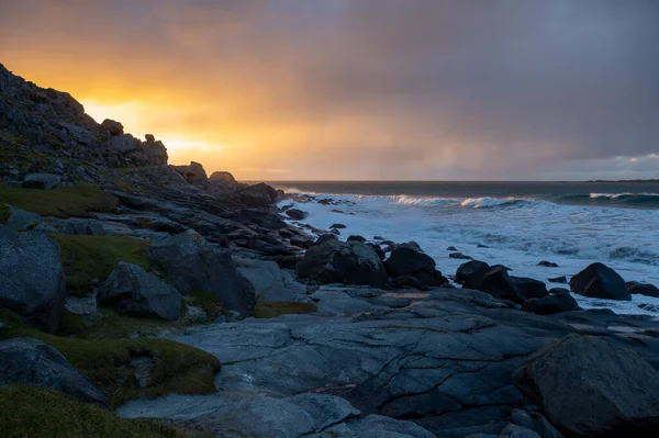 Hermoso Atardecer Sobre Mar —  Fotos de Stock