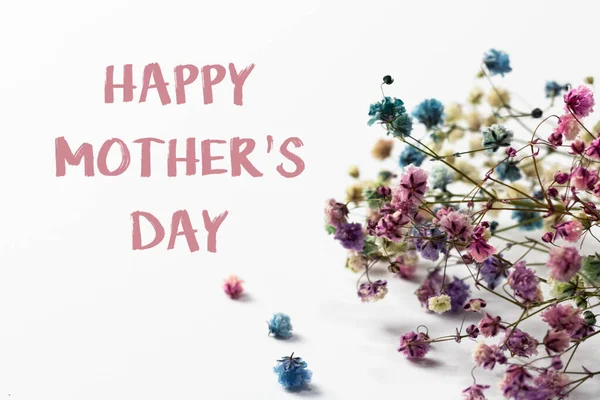 Happy Mothers Day Text White Background Flowers — Stock Photo, Image