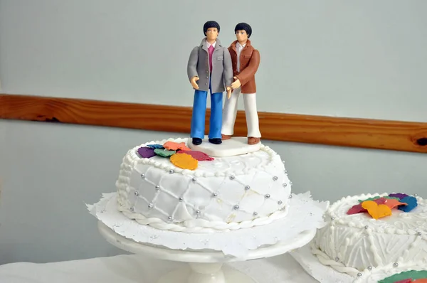 Весільний Торт Чоловіками Пара — стокове фото