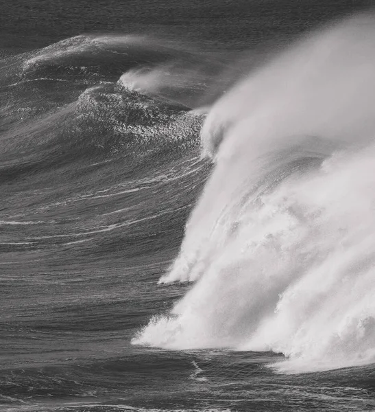 Denizde Güzel Bir Şelale — Stok fotoğraf