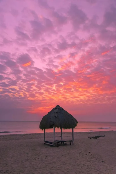 Krásný Západ Slunce Pláži — Stock fotografie