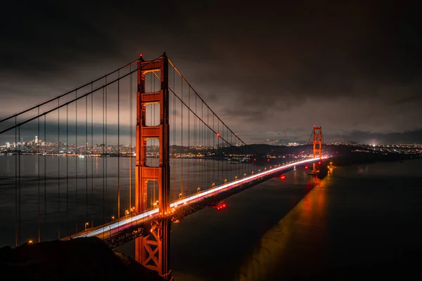 位于美国加州旧金山的金门大桥 — 图库照片