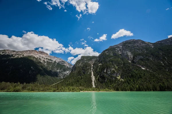Bellissimo Paesaggio Del Lago Montagna — Foto Stock