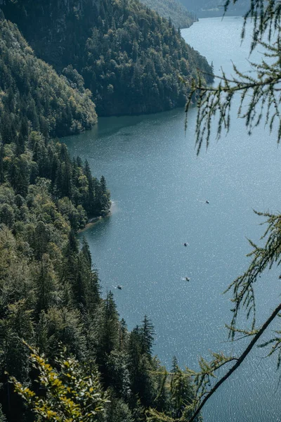 Schöne Landschaft Mit See Und Bergen — Stockfoto