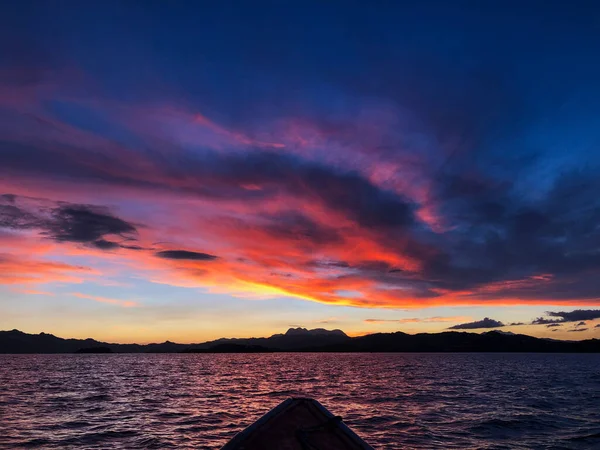 Indahnya Matahari Terbenam Atas Laut — Stok Foto