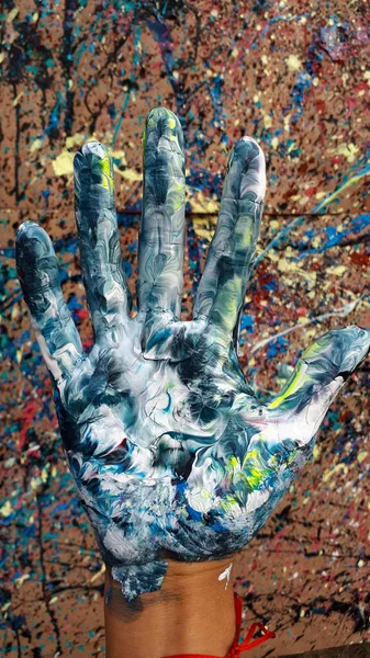 Mão Com Palmas Pintadas Nas Mãos Uma Mulher — Fotografia de Stock