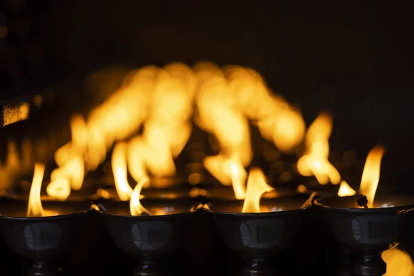 Brennende Kerzen Der Nacht — Stockfoto