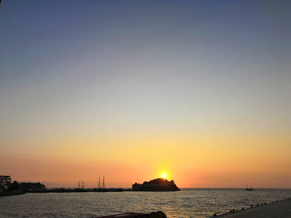 Belo Pôr Sol Sobre Mar — Fotografia de Stock