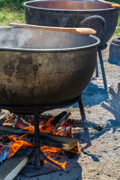 Kookpot Met Vuur Ketel — Stockfoto