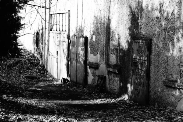 Velho Cemitério Abandonado Cidade — Fotografia de Stock