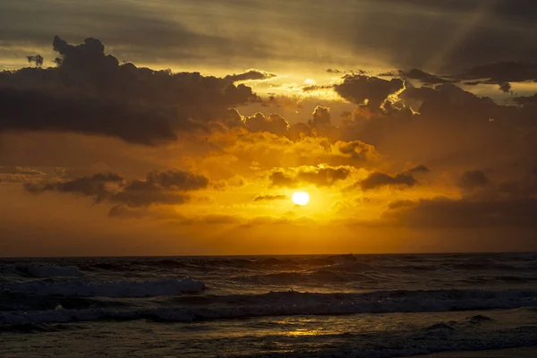 Prachtige Zonsondergang Boven Zee — Stockfoto