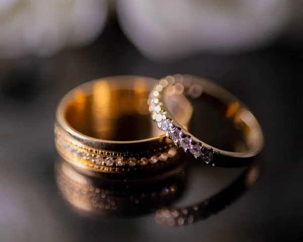 Gold Wedding Rings Black Background — Stock Photo, Image