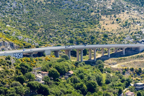 Vista Del Puente Las Montañas — Foto de Stock