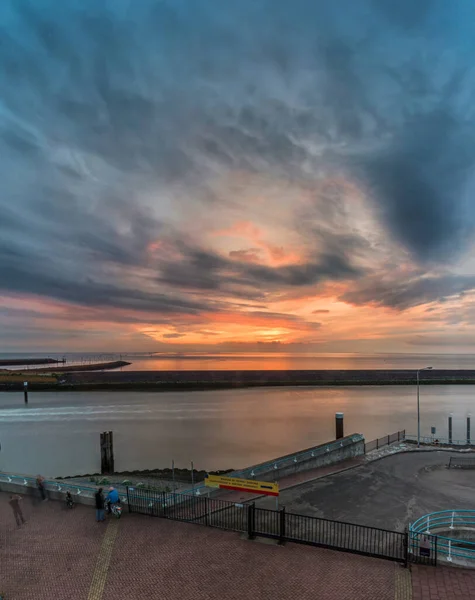 Schöner Sonnenuntergang Über Dem Meer — Stockfoto