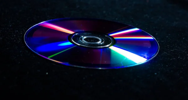 Compact Disc Μαύρο Φόντο — Φωτογραφία Αρχείου