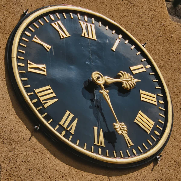 Primo Piano Dell Orologio Sul Muro — Foto Stock