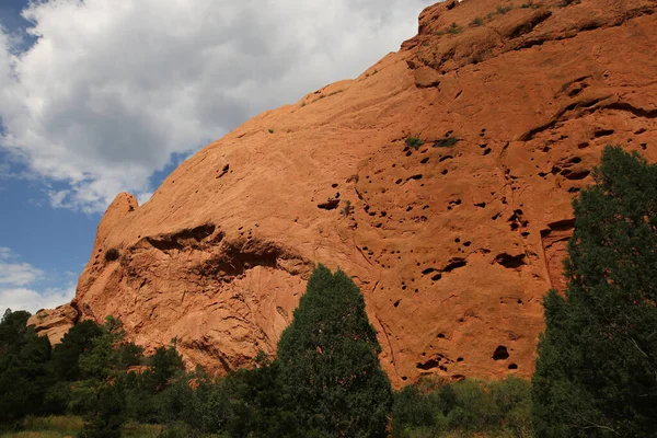 美国北部的犹他山区岩石上的红色岩石 — 图库照片
