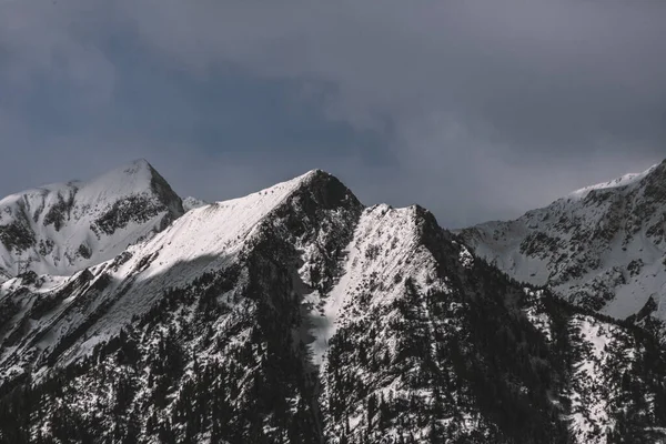 Schöne Aussicht Auf Die Berge — Stockfoto